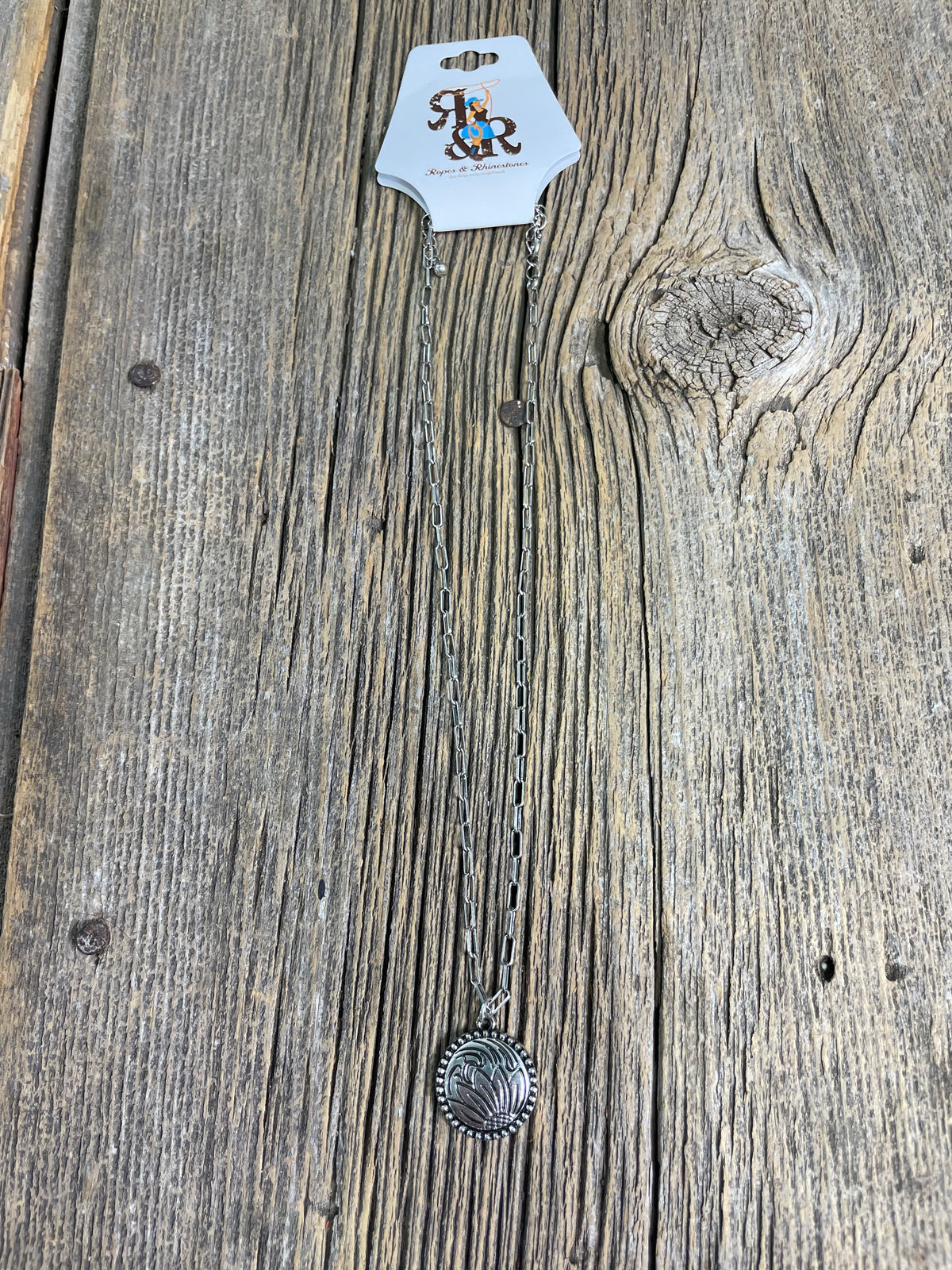 Flower Engraved Silver Look Necklace