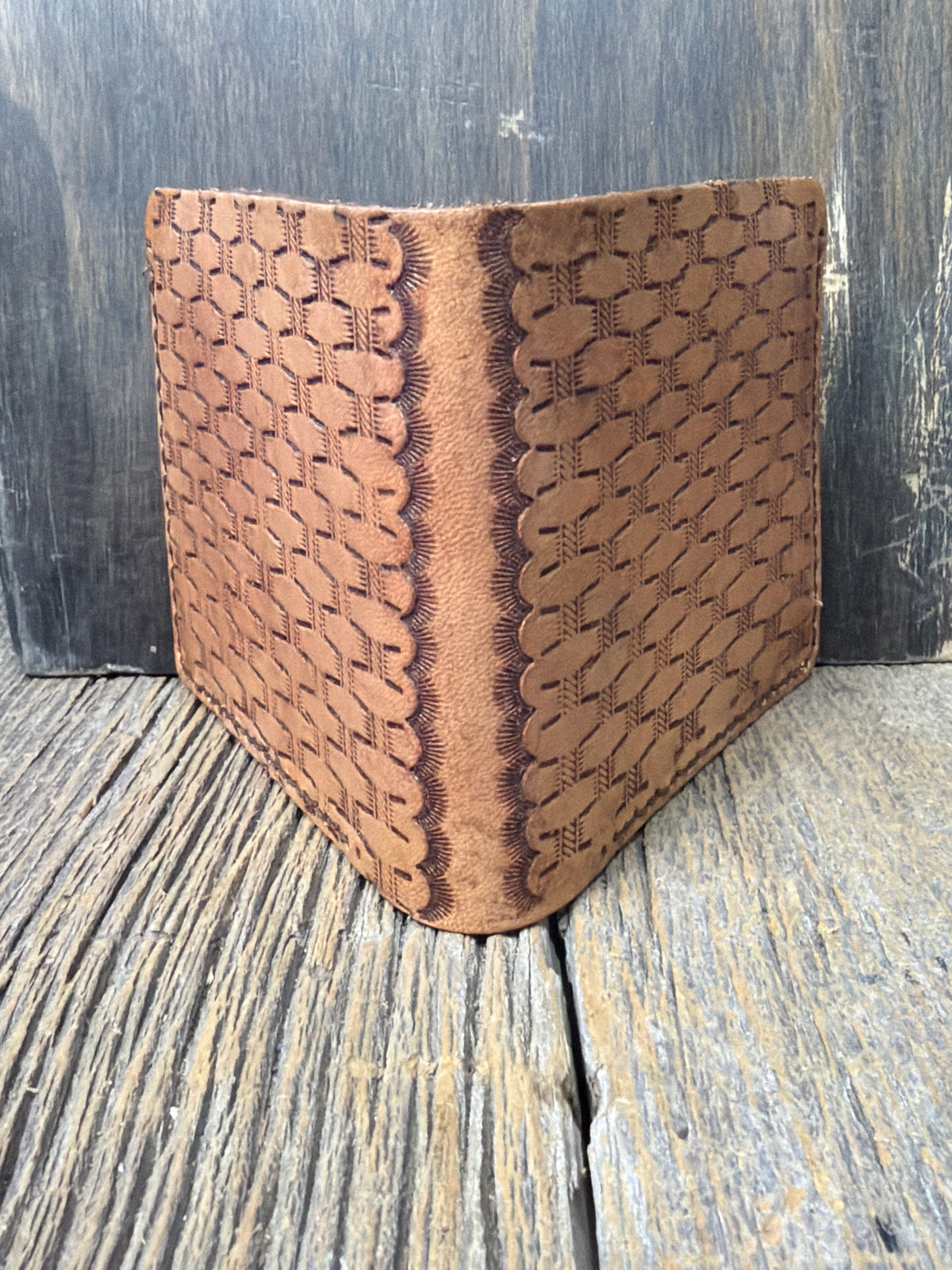 Leather stamped men’s billfold