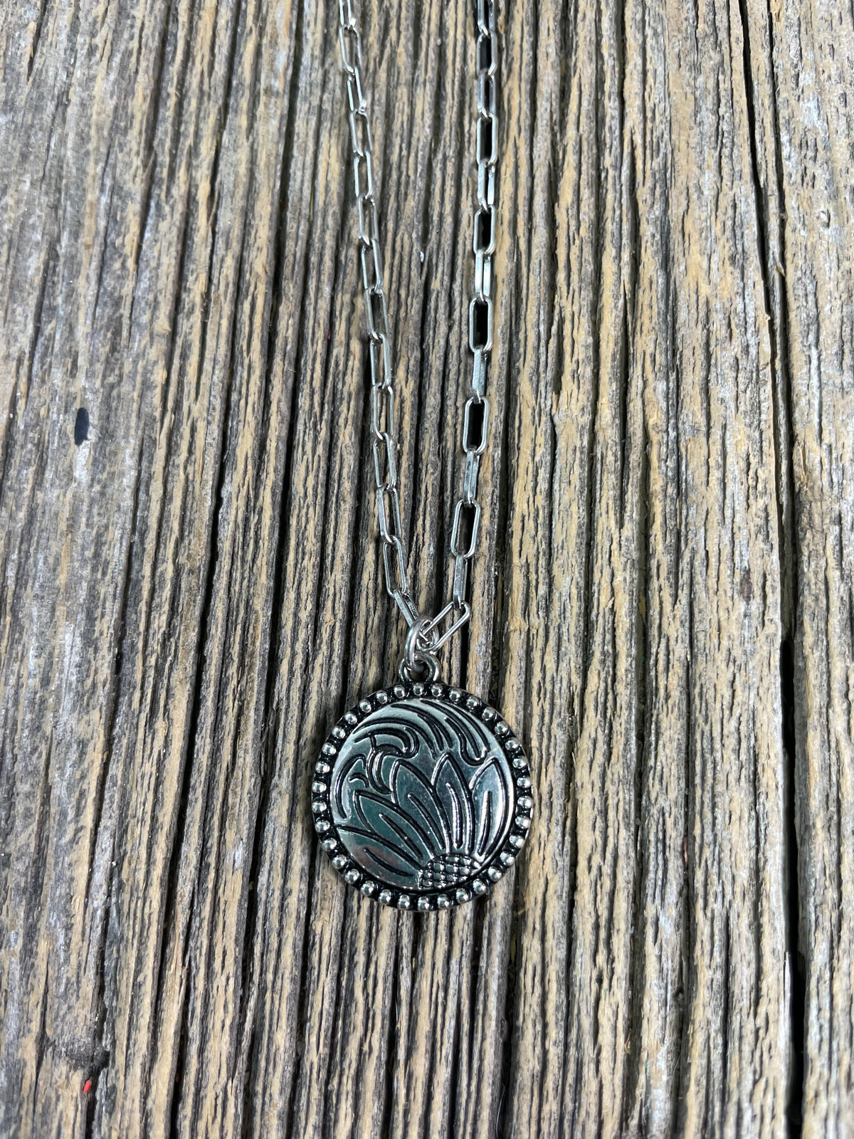 Flower Engraved Silver Look Necklace