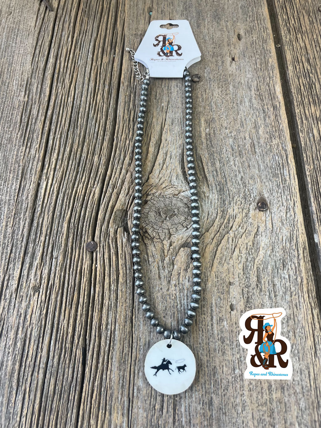 Breakaway Roper Western Pearl Necklace