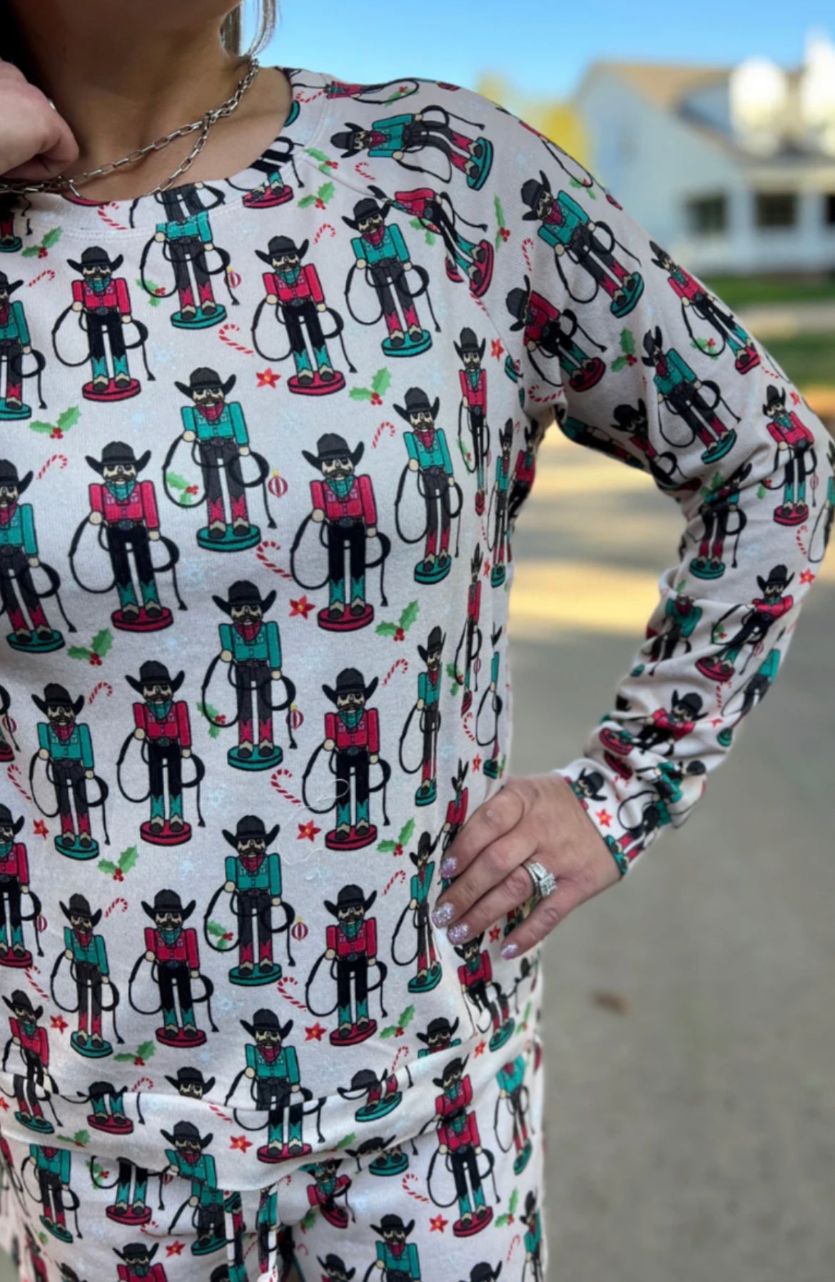 Ropin Around The Christmas Tree Top