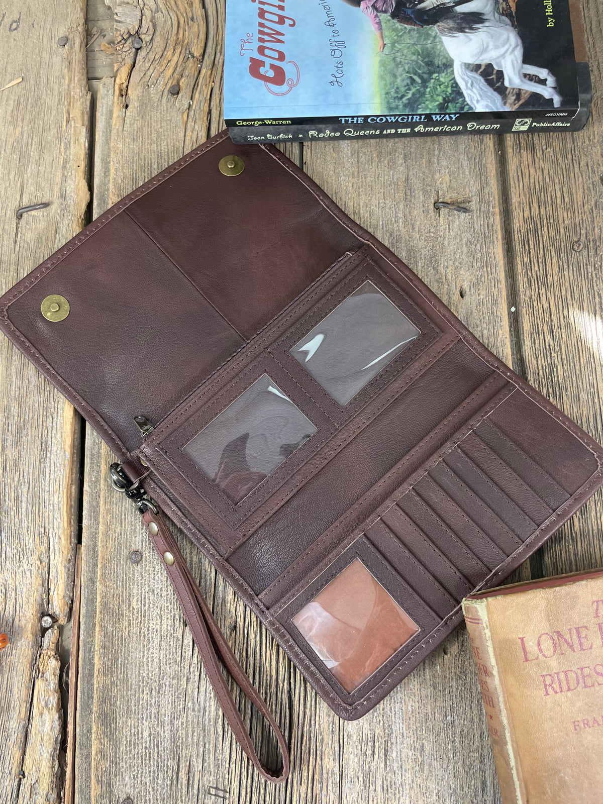 Tooled Leather Buckstitch Tri Fold Wallet