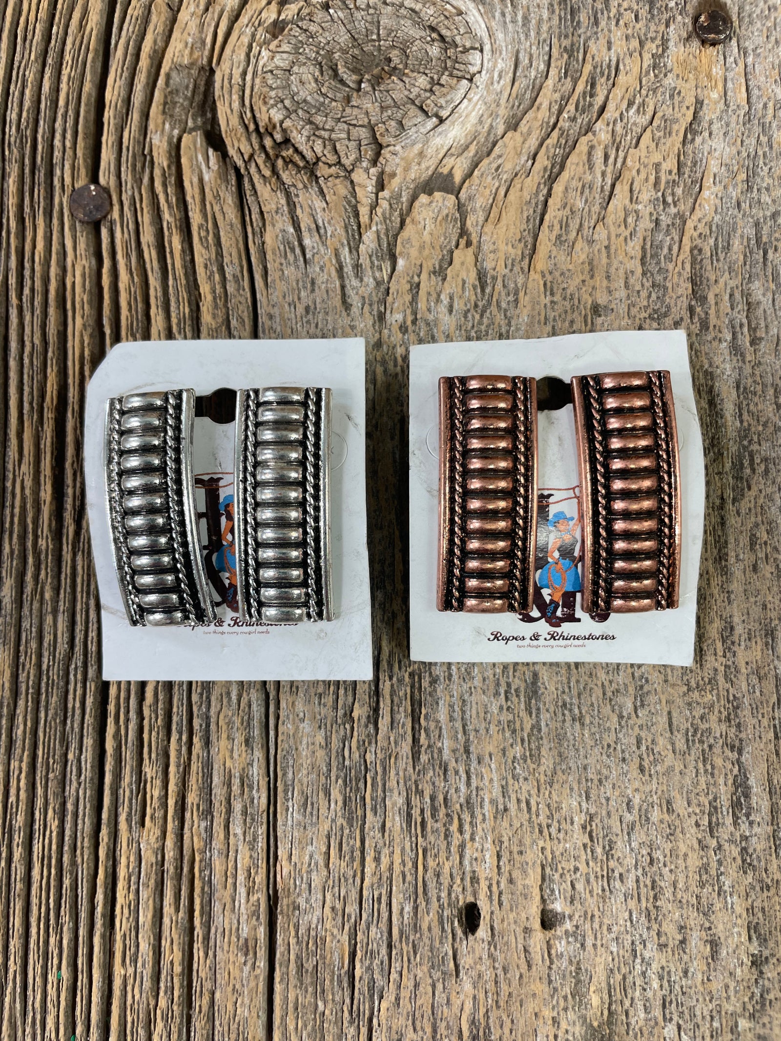 Recatangle Ribbed Earrings