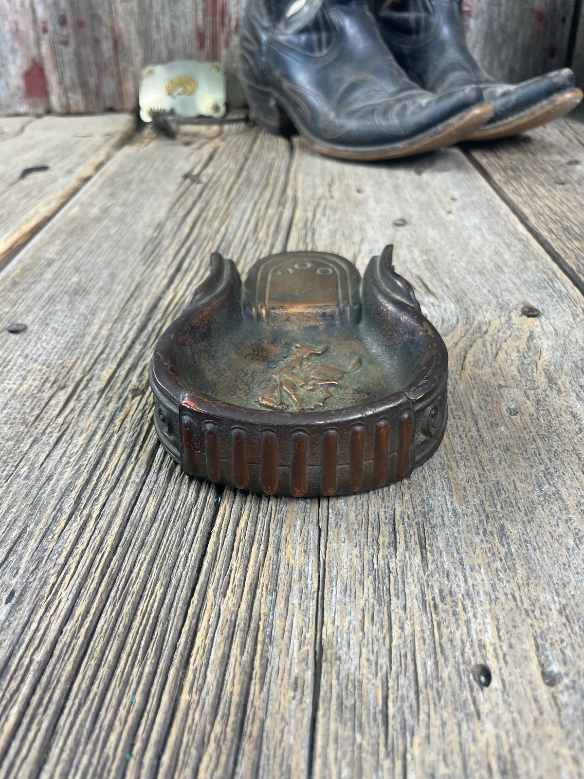 Bucking Bronc Stirrup Tray