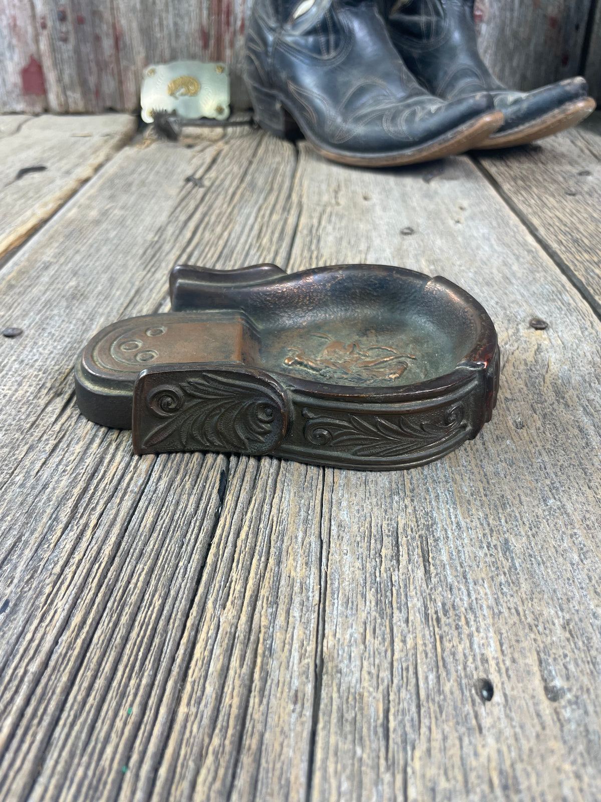 Bucking Bronc Stirrup Tray