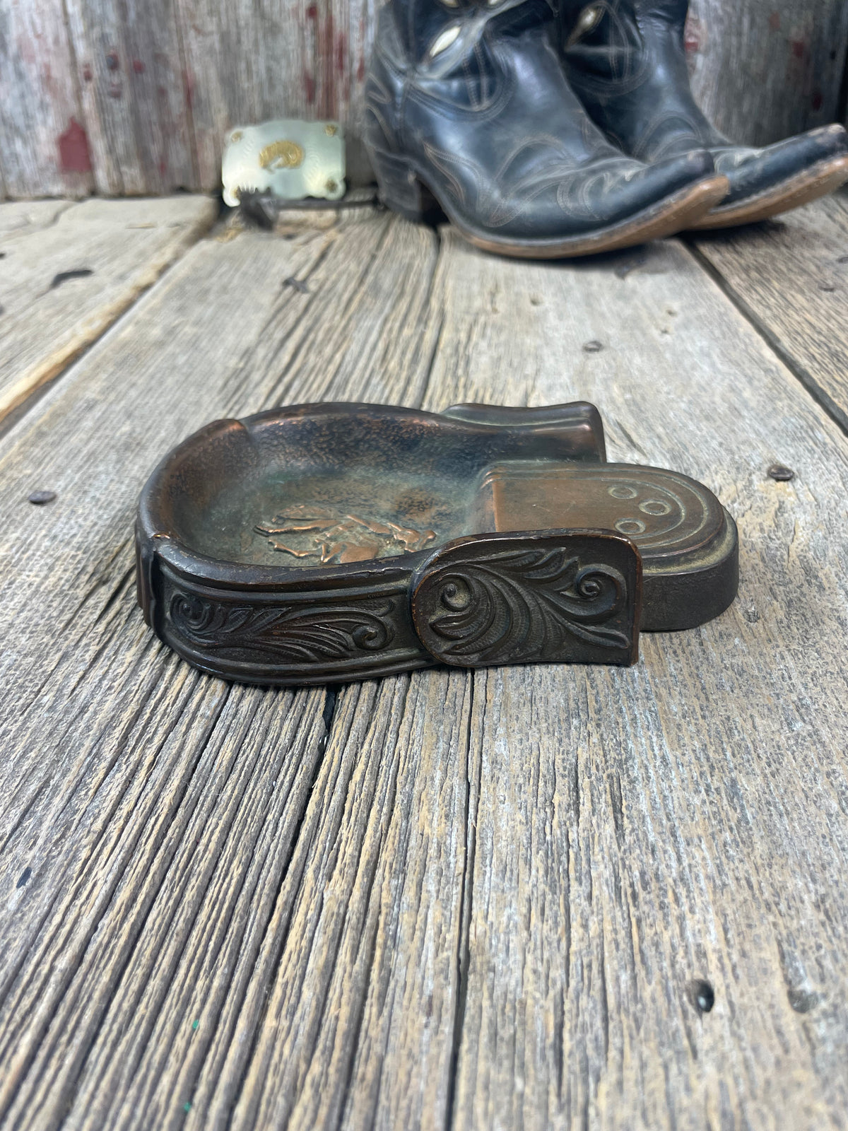 Bucking Bronc Stirrup Tray