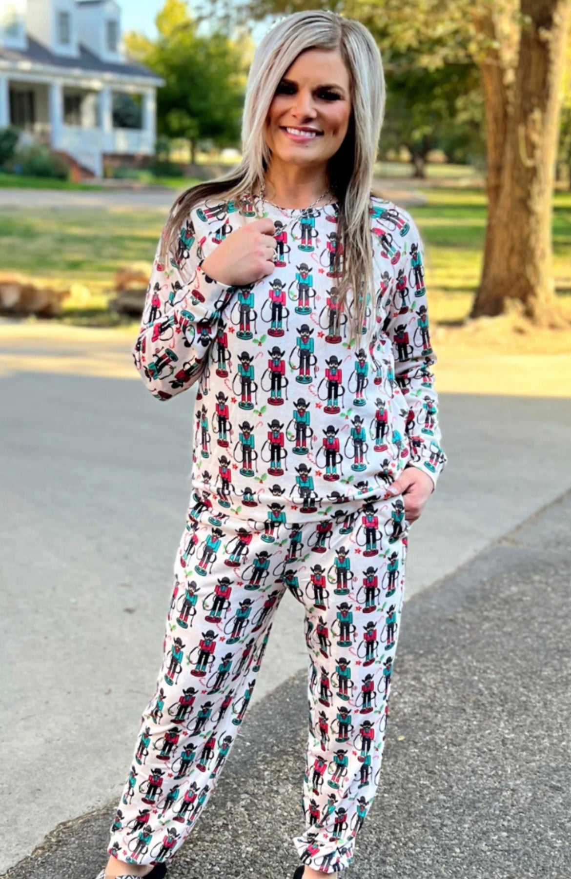 Ropin Around The Christmas Tree Bottoms