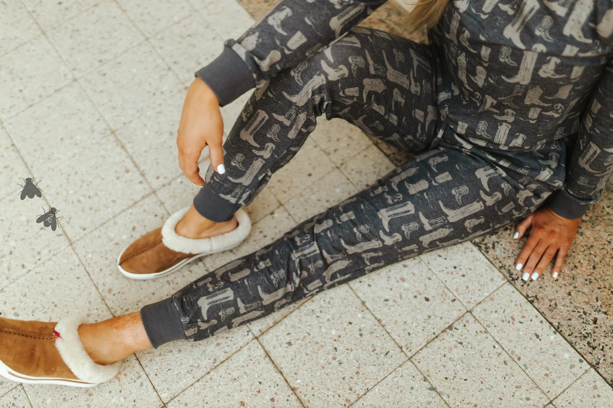 Loungy Lariat Joggers Boot Scoot