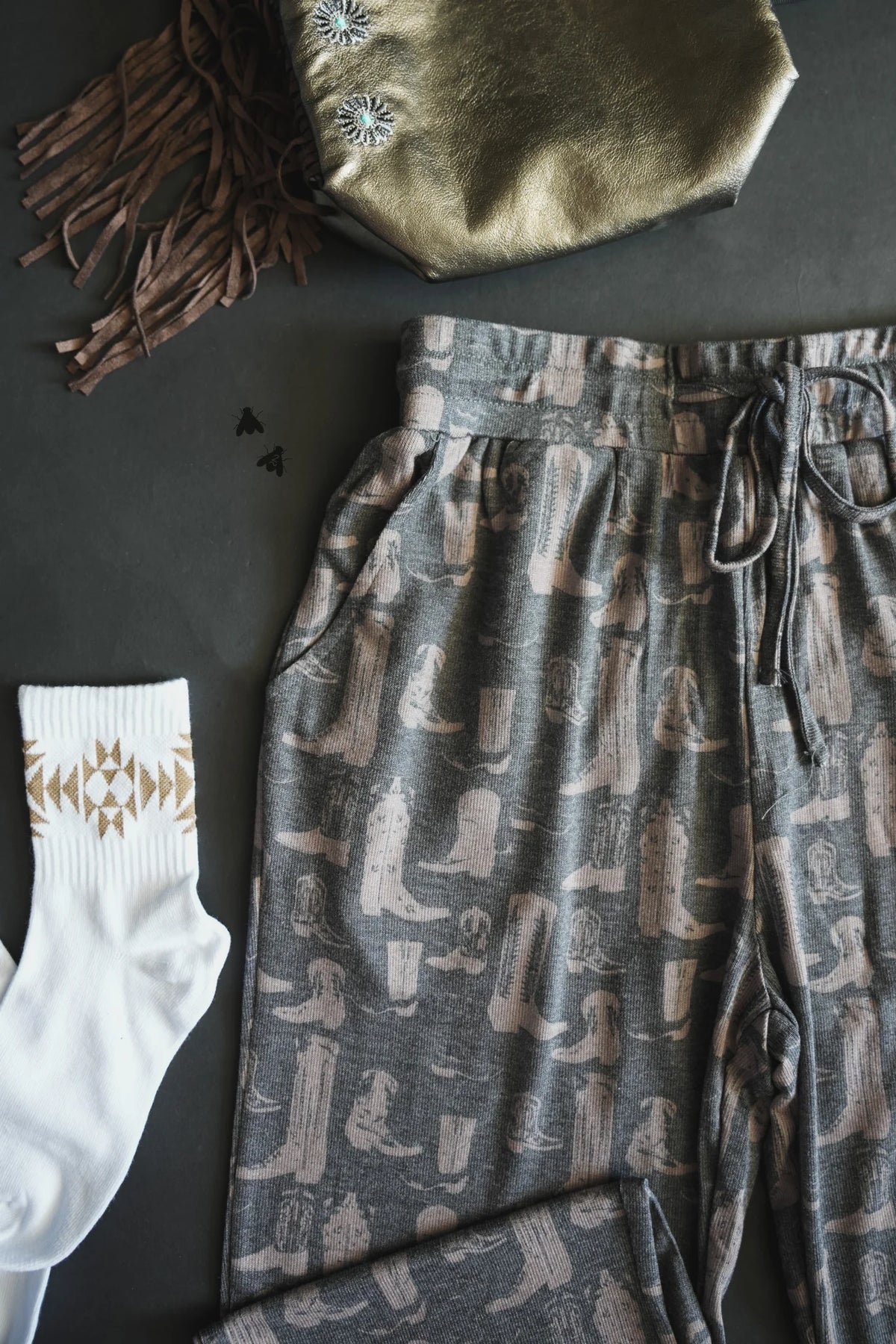 Loungy Lariat Joggers Boot Scoot