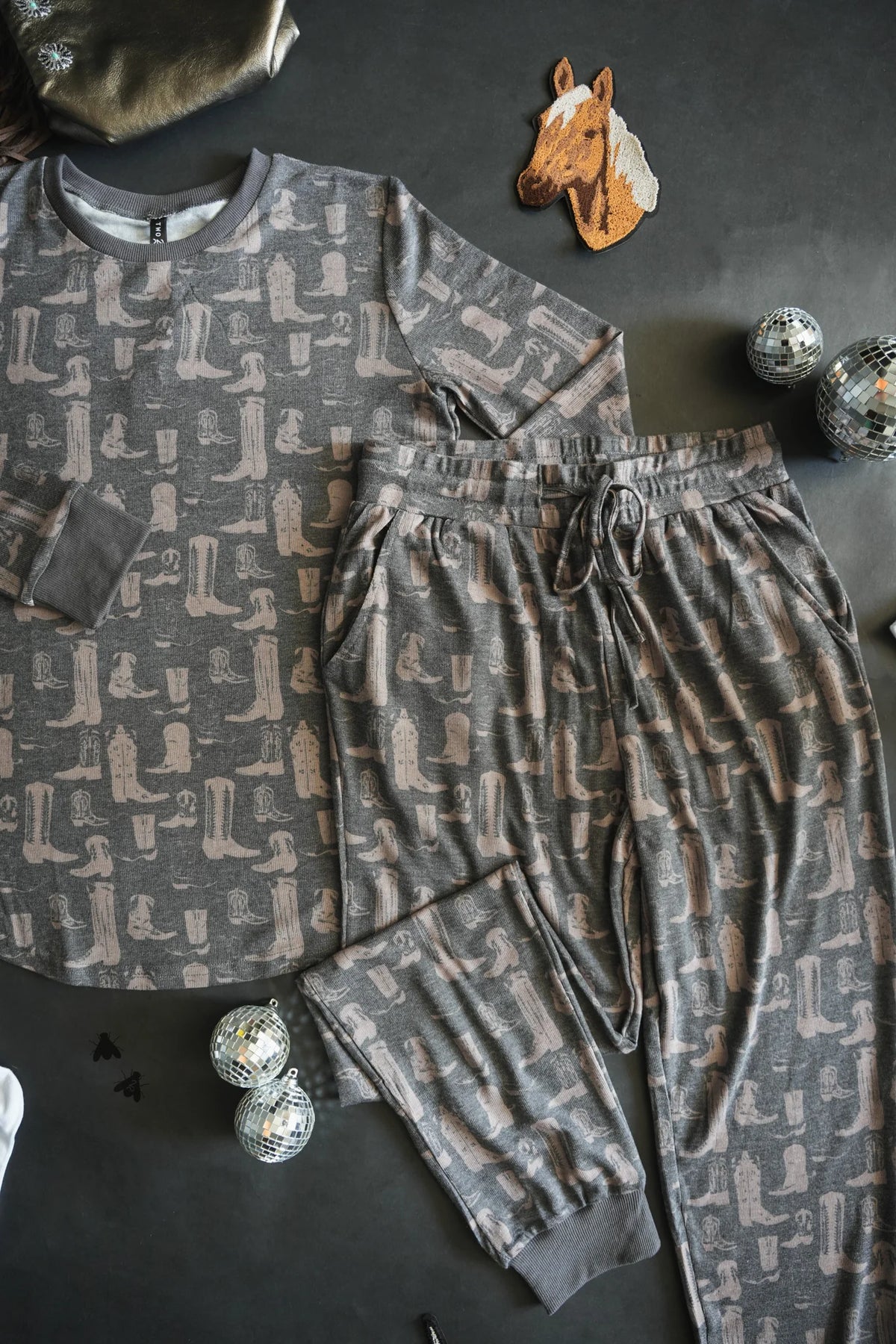 Loungy Lariat Joggers Boot Scoot