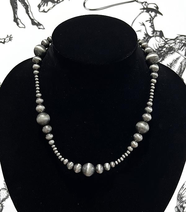 Western Graduated Pearl Necklace