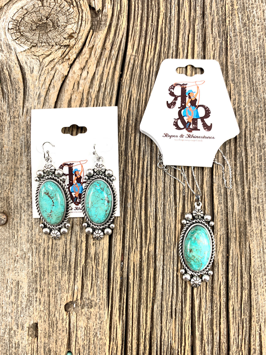 Turquoise Oval Pendant Necklace