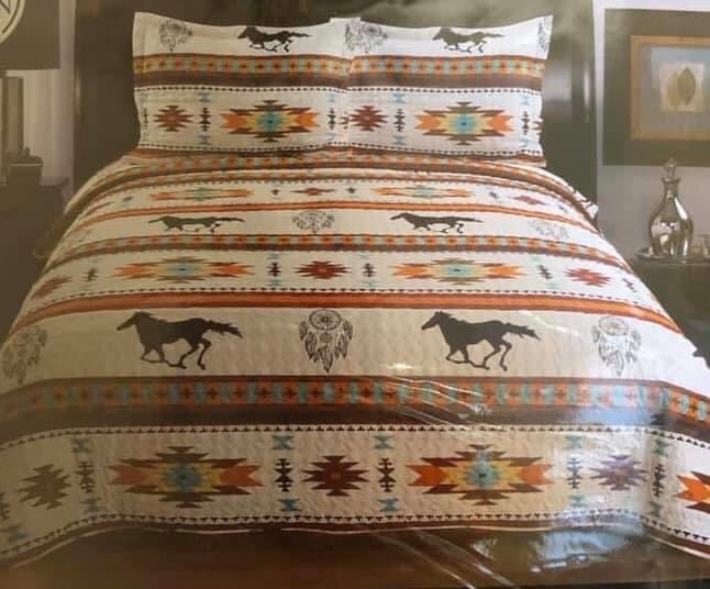 Aztec Horse Quilt Set