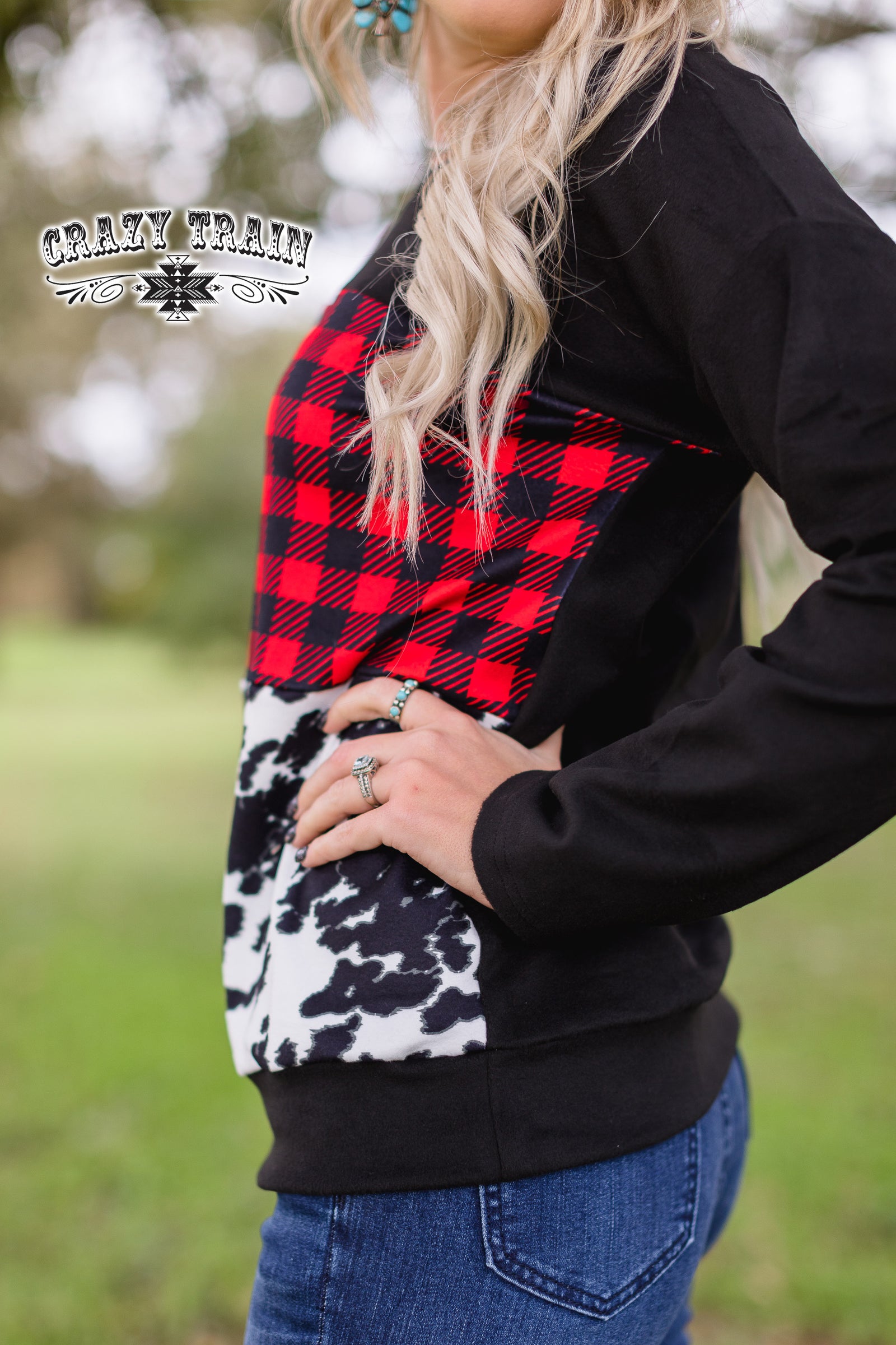 Movin' On Up Pullover