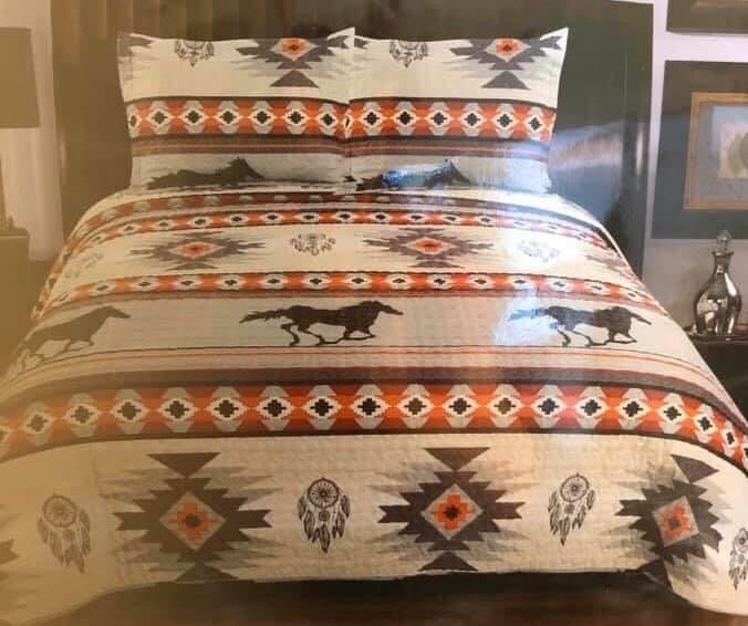 Aztec & Dreamcatcher Horse Quilt Set