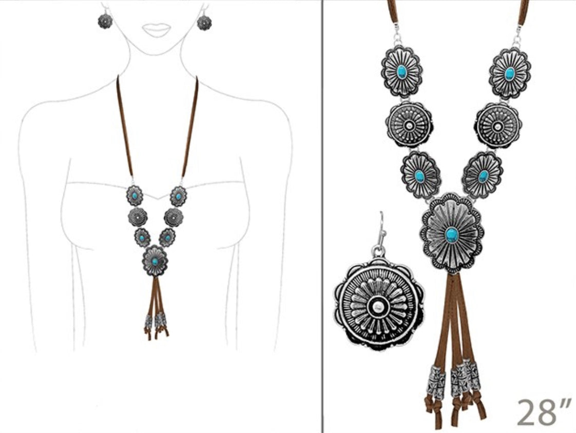 Leather & Concho Necklace Set